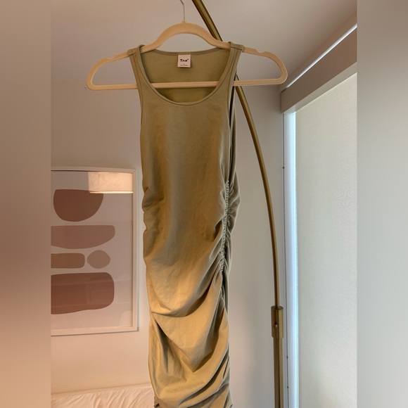 Aritzia Malibu Dress - Picture 4 of 5